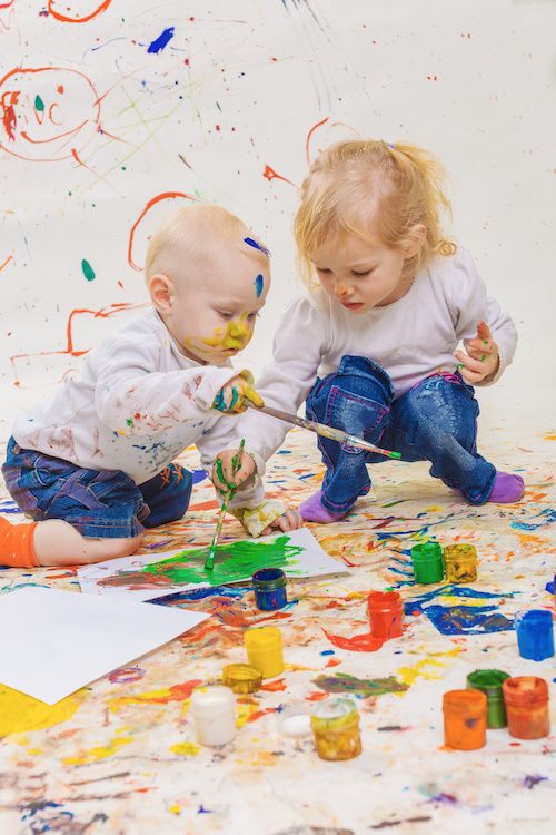 painting toddlers